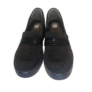 BZees Fast Track Black suede slip on comfort loafer wedge heel women’s 7m
